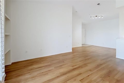 Condominio en venta en Orlando, Florida, 3 dormitorios, 111.95 m2 № 2237851 - foto 7