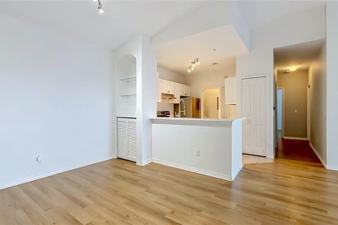 Condominio en venta en Orlando, Florida, 3 dormitorios, 111.95 m2 № 2237851 - foto 8