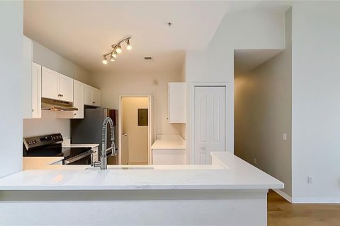 Condominio en venta en Orlando, Florida, 3 dormitorios, 111.95 m2 № 2237851 - foto 9