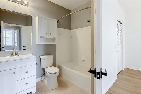 Condominio en venta en Orlando, Florida, 3 dormitorios, 111.95 m2 № 2237851 - foto 27