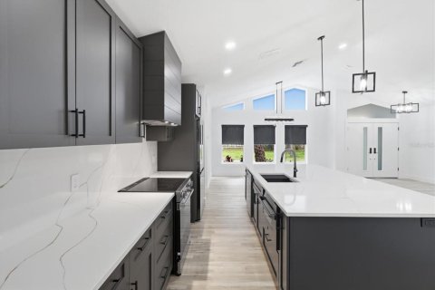 House in Beverly Hills, Florida 3 bedrooms, 196.3 sq.m. № 2130937 - photo 9