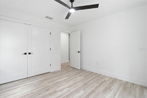 House in Beverly Hills, Florida 3 bedrooms, 196.3 sq.m. № 2130937 - photo 16
