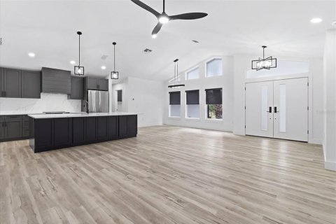 House in Beverly Hills, Florida 3 bedrooms, 196.3 sq.m. № 2130937 - photo 25
