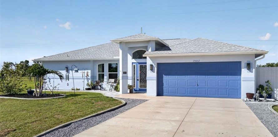 Casa en Punta Gorda, Florida 3 dormitorios, 161.46 m2 № 2110579