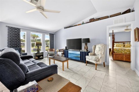 Casa en venta en Punta Gorda, Florida, 3 dormitorios, 161.46 m2 № 2110579 - foto 5