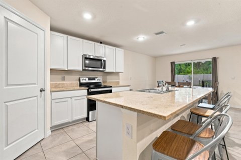 Villa ou maison à vendre à Ocala, Floride: 5 chambres, 247.21 m2 № 2402630 - photo 11