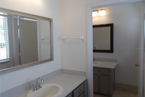 House in Ocala, Florida 2 bedrooms, 117.99 sq.m. № 2151013 - photo 13