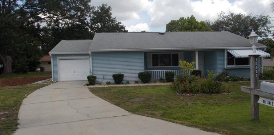 House in Ocala, Florida 2 bedrooms, 117.99 sq.m. № 2151013