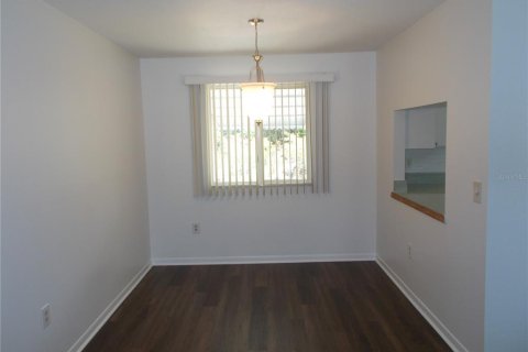House in Ocala, Florida 2 bedrooms, 117.99 sq.m. № 2151013 - photo 9