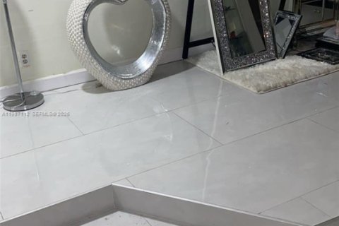 Villa ou maison à vendre à Margate, Floride: 3 chambres, 161.46 m2 № 2046616 - photo 2