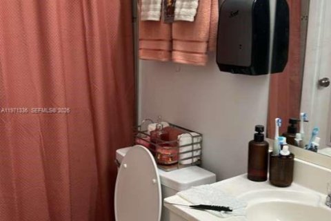 Touwnhouse à vendre à Lauderhill, Floride: 2 chambres, 80.64 m2 № 2032138 - photo 7