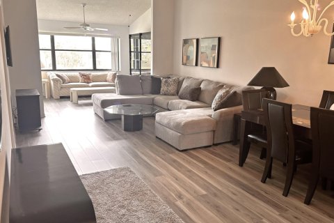 Condominio en alquiler en Lake Worth, Florida, 2 dormitorios, 110.18 m2 № 1002533 - foto 1