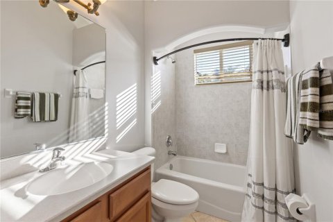 House in Bradenton, Florida 5 bedrooms, 265.89 sq.m. № 1587764 - photo 11
