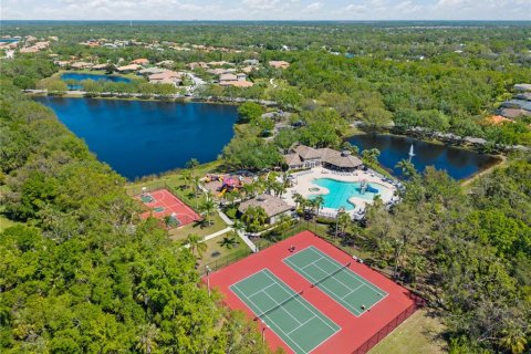 House in Bradenton, Florida 5 bedrooms, 265.89 sq.m. № 1587764 - photo 6