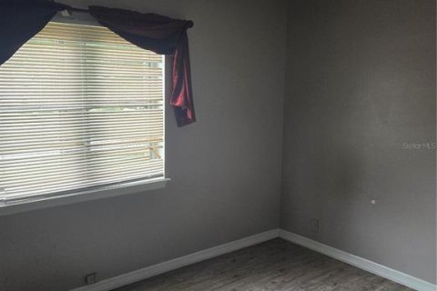 House in Orlando, Florida 4 bedrooms, 165.92 sq.m. № 2406763 - photo 20