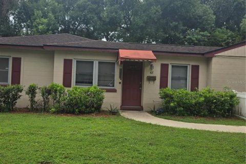 House in Orlando, Florida 4 bedrooms, 165.92 sq.m. № 2406763 - photo 4