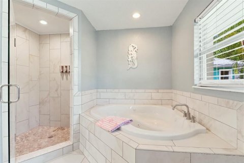 Villa ou maison à vendre à Crystal River, Floride: 3 chambres, 252.32 m2 № 2296665 - photo 19