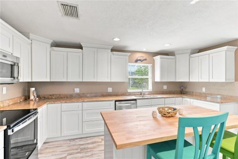 Villa ou maison à vendre à Crystal River, Floride: 3 chambres, 252.32 m2 № 2296665 - photo 12