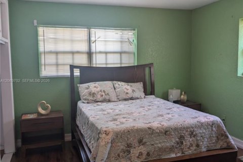 Villa ou maison à vendre à Miami Gardens, Floride: 3 chambres, 164.53 m2 № 2295931 - photo 29