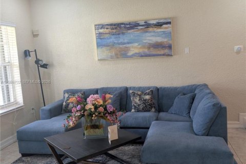 Villa ou maison à vendre à Miami Gardens, Floride: 3 chambres, 164.53 m2 № 2295931 - photo 12