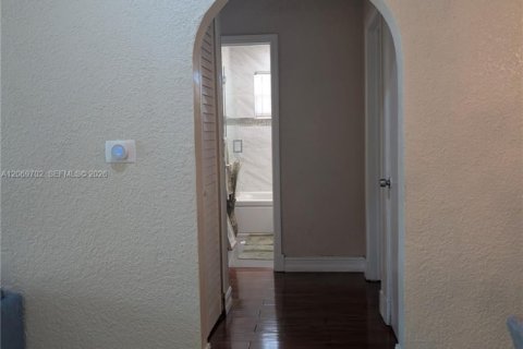 Villa ou maison à vendre à Miami Gardens, Floride: 3 chambres, 164.53 m2 № 2295931 - photo 26
