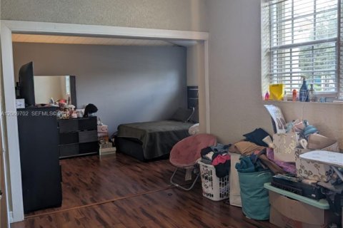 Villa ou maison à vendre à Miami Gardens, Floride: 3 chambres, 164.53 m2 № 2295931 - photo 3