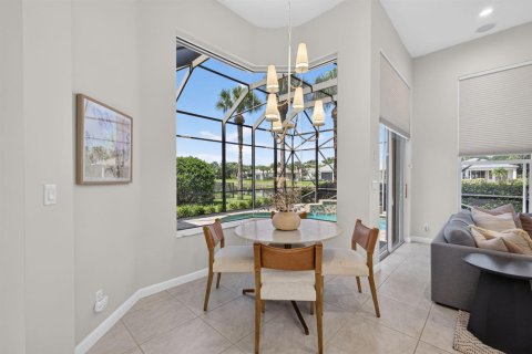 House in Palm Beach Gardens, Florida 4 bedrooms, 248.79 sq.m. № 2262269 - photo 17