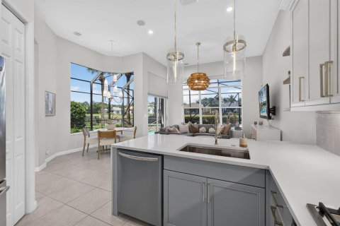 House in Palm Beach Gardens, Florida 4 bedrooms, 248.79 sq.m. № 2262269 - photo 19