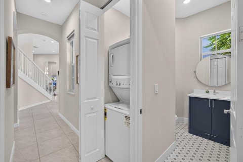 House in Palm Beach Gardens, Florida 4 bedrooms, 248.79 sq.m. № 2262269 - photo 27
