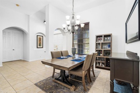 House in Lake Worth, Florida 4 bedrooms, 257.71 sq.m. № 2181718 - photo 6
