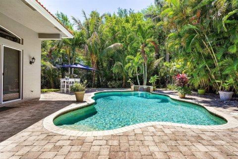 House in Lake Worth, Florida 4 bedrooms, 257.71 sq.m. № 2181718 - photo 27