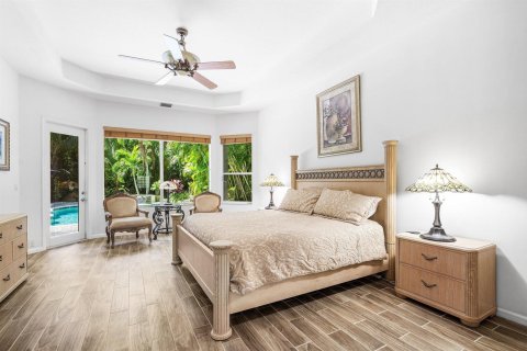 House in Lake Worth, Florida 4 bedrooms, 257.71 sq.m. № 2181718 - photo 16