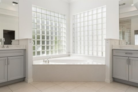 Купить виллу или дом в Палм Сити, Флорида 3 комнаты, 274.99м2, № 2175578 - фото 24