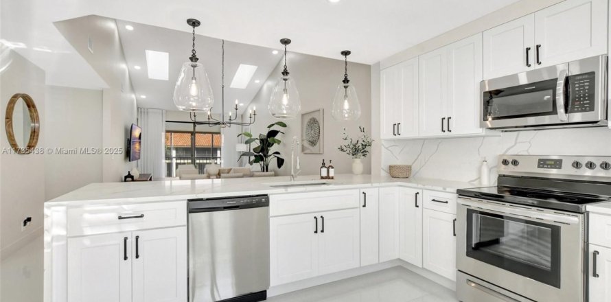 Condo in Boca Raton, Florida, 3 bedrooms № 1485462