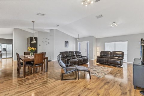 Condo in Bradenton, Florida, 3 bedrooms  № 1834595 - photo 6