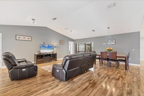 Condo in Bradenton, Florida, 3 bedrooms  № 1834595 - photo 4