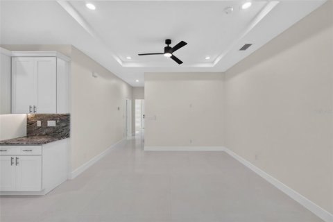 Villa ou maison à vendre à Lakeland, Floride: 3 chambres, 152.73 m2 № 2391599 - photo 8