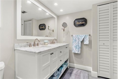 Condominio en venta en Saint Petersburg, Florida, 2 dormitorios, 103.12 m2 № 1670691 - foto 12