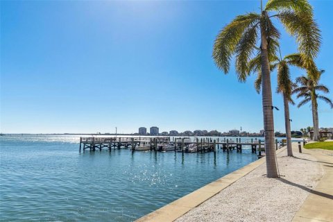 Condominio en venta en Saint Petersburg, Florida, 2 dormitorios, 103.12 m2 № 1670691 - foto 18