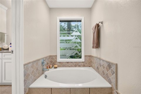 Villa ou maison à vendre à Ocala, Floride: 4 chambres, 312.89 m2 № 2277579 - photo 12