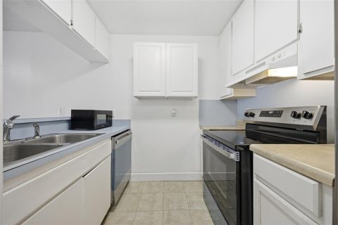 Condominio en venta en Lakeland, Florida, 2 dormitorios, 78.04 m2 № 2258593 - foto 5