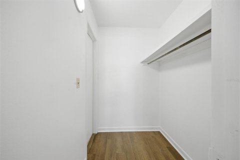 Condominio en venta en Lakeland, Florida, 2 dormitorios, 78.04 m2 № 2258593 - foto 16