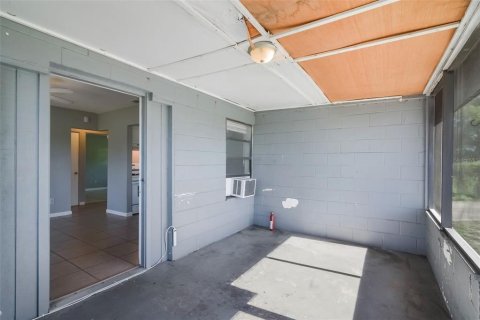 Villa ou maison à louer à Eustis, Floride: 2 chambres, 55.74 m2 № 1737417 - photo 16