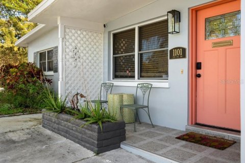 House in Largo, Florida 4 bedrooms, 122.45 sq.m. № 1833293 - photo 3