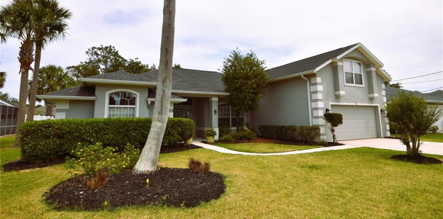 House in Palm Coast, Florida 5 bedrooms, 266.35 sq.m. № 1657200