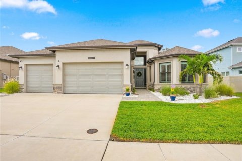 Villa ou maison à Palm Harbor, Floride 4 chambres, 281.22 m2 № 2354594