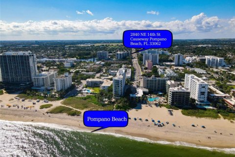 Condominio en venta en Pompano Beach, Florida, 1 dormitorio, 61.5 m2 № 2174186 - foto 9