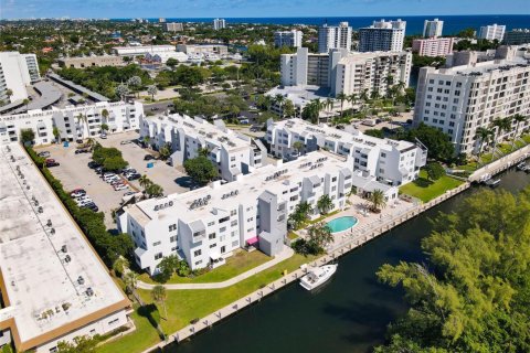 Condominio en venta en Pompano Beach, Florida, 1 dormitorio, 61.5 m2 № 2174186 - foto 14