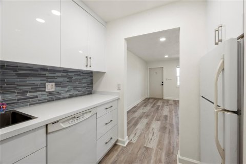 Condominio en venta en Pompano Beach, Florida, 1 dormitorio, 61.5 m2 № 2174186 - foto 24