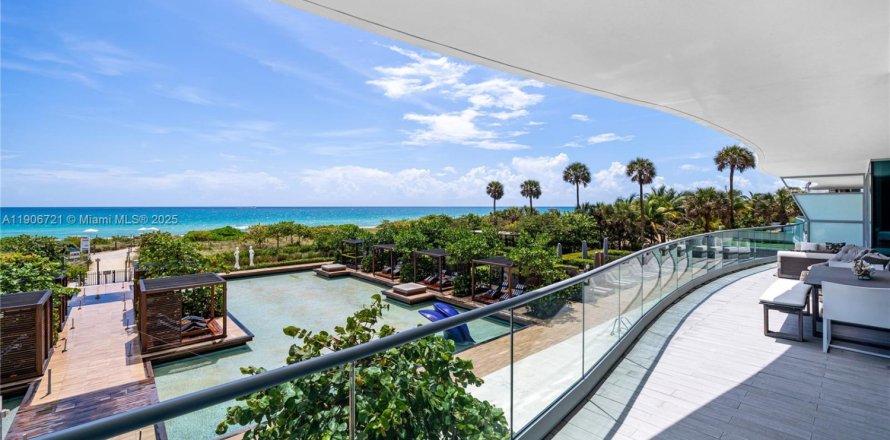 Condo in Surfside, Florida, 4 bedrooms  № 1963778